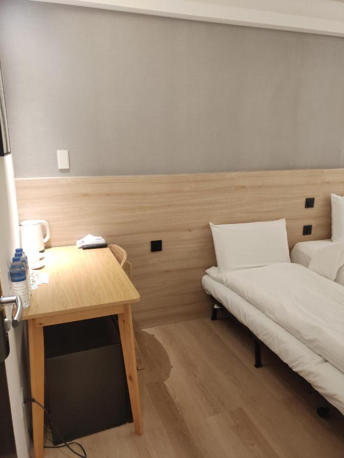 Fooyee Hotel - Yonghe Exterior foto